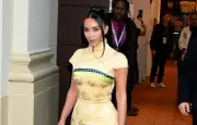 Kim Kardashian face à des citrouilles IA à son effigie