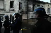 L'Iran condamne les violences lors des blocages lycéens en France