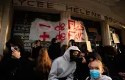 Lyceens: Retailleau et l'OCDE, verite des depenses