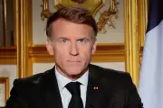 Macron répond aux violences, l'opposition fustige l'allocution