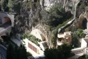 Monaco : le futur poste électrique de Sainte-Dévote caché par la nature