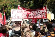 Nice : près de 3 000 jeunes défilent contre la politique du gouvernement