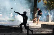 Nouvelles violences à Lyon et Tours, plusieurs interpellations