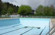 Piscine de Belley : bassin trop court de 3 cm, compétitions interdites
