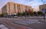 Policier en civil violemment agressé dans le tramway T4 à Lyon