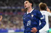 Équipe de France : le bloc tricolore encore friable, Zidane veut progresser