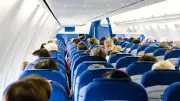 Refus d'échanger son siège : une passagère pleure trois heures