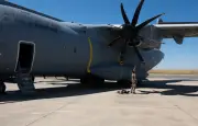 Saut de parachutistes sur un lac dans le Tarn-et-Garonne