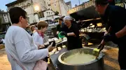Semaine cévenole : 700 gourmands pour le bœuf à la broche à Alès
