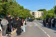 «Tata», seule adulte «brassard blanc» face aux lycéens d'Antibes