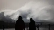Tempête Austen : 5 départements en orange, rafales jusqu'à 140 km/h