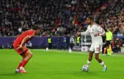 Triplé de Barcola en Ligue des champions avec Liverpool