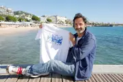 Uniqlo Cannes : Franck Lebraly signe une collection et une fresque