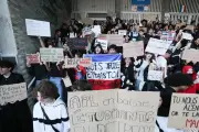 Var : 2 500 lycéens dans la rue pour leurs conditions d'études
