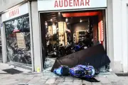 Var : aides aux commerces après les violences à Toulon